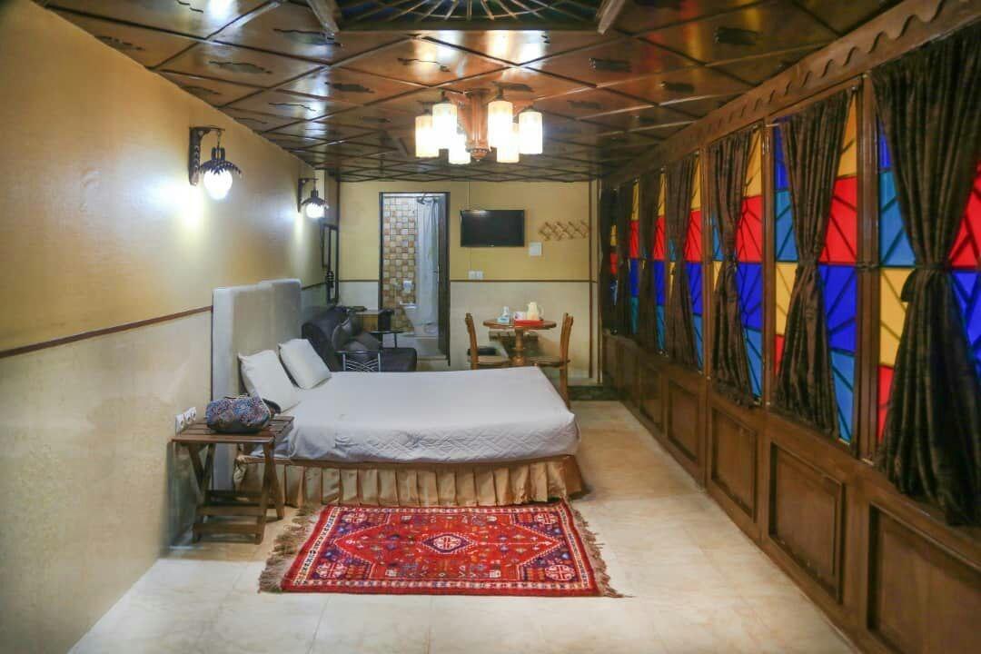 رزرو هتل سنتی نیایش در شیراز