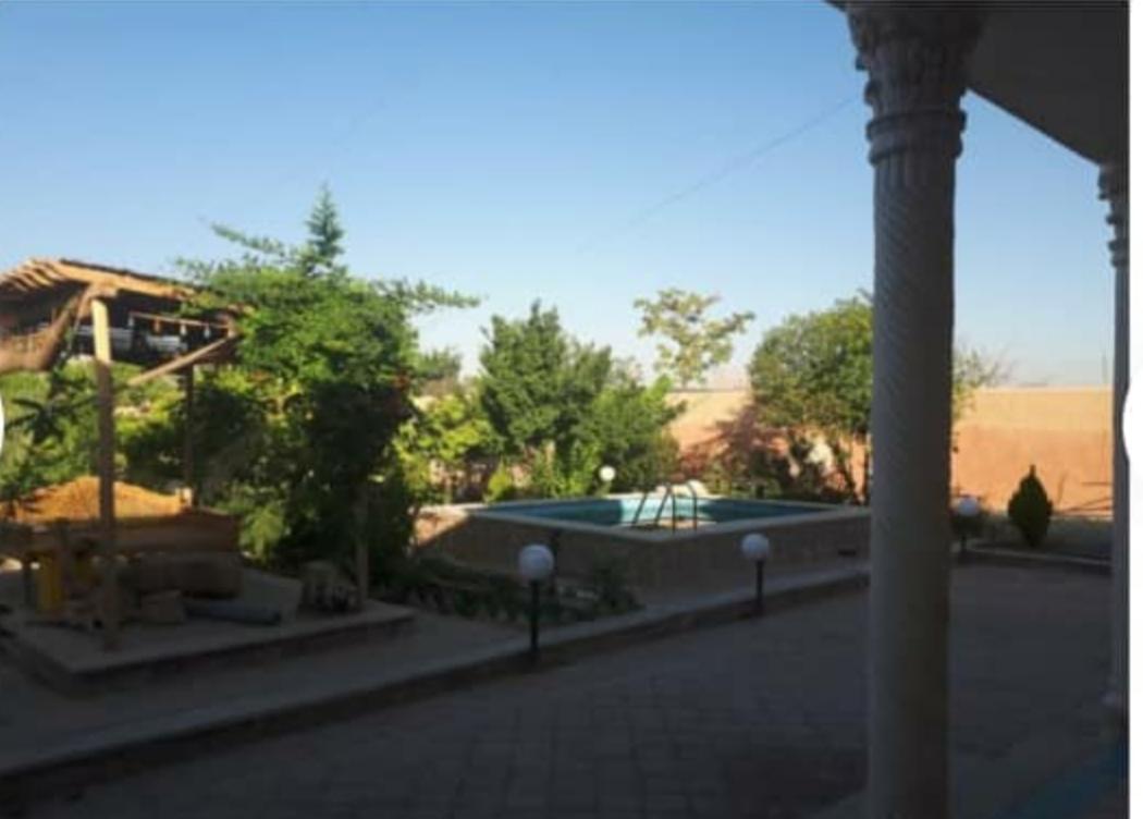 اجاره روزانه باغَ در اصفهان