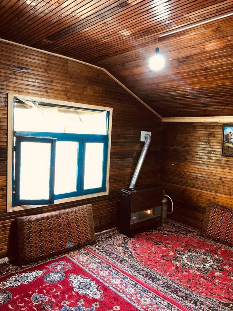 کلبه چوبی جنگلی کتیبه 1