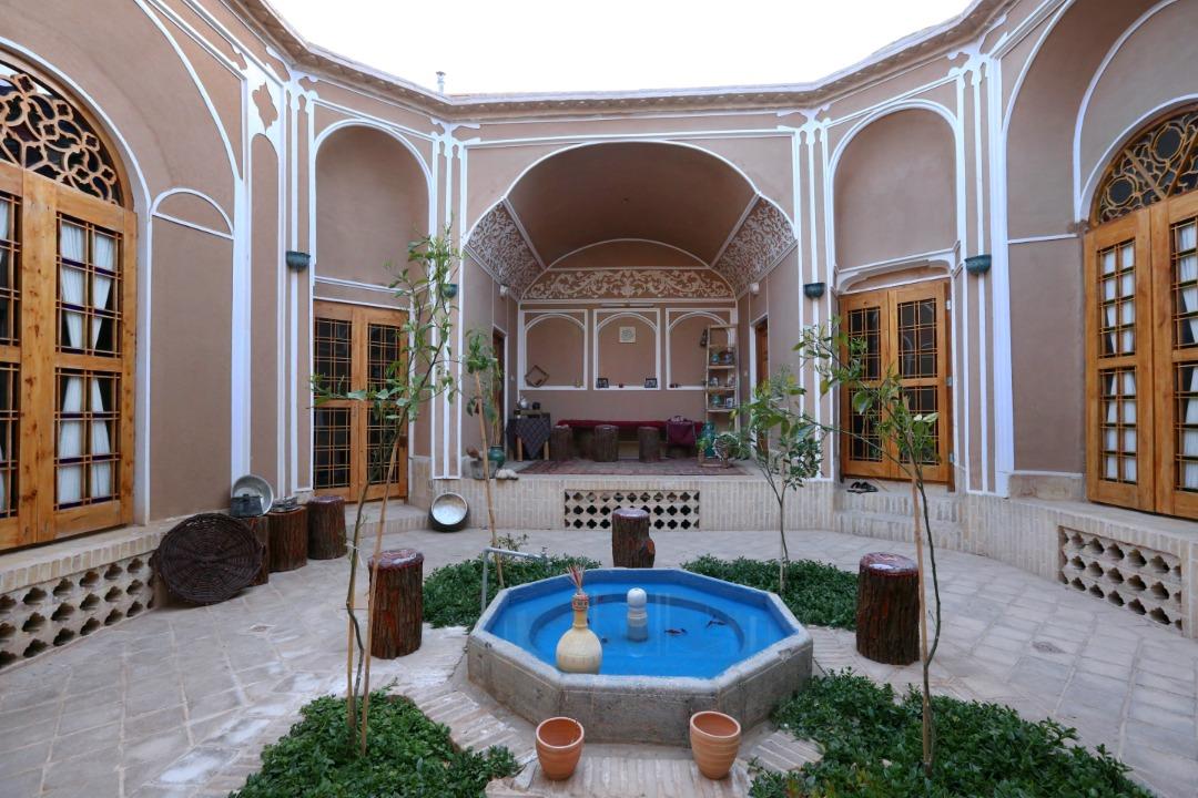 اقامتگاه بوم گردی نارنجستان یزد