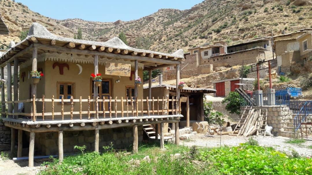 اجاره خانه سنتی در آزادشهر