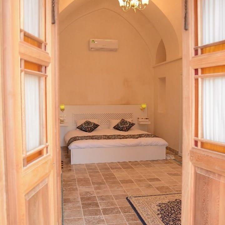 هتل سنتی یاسمین راهب کاشان