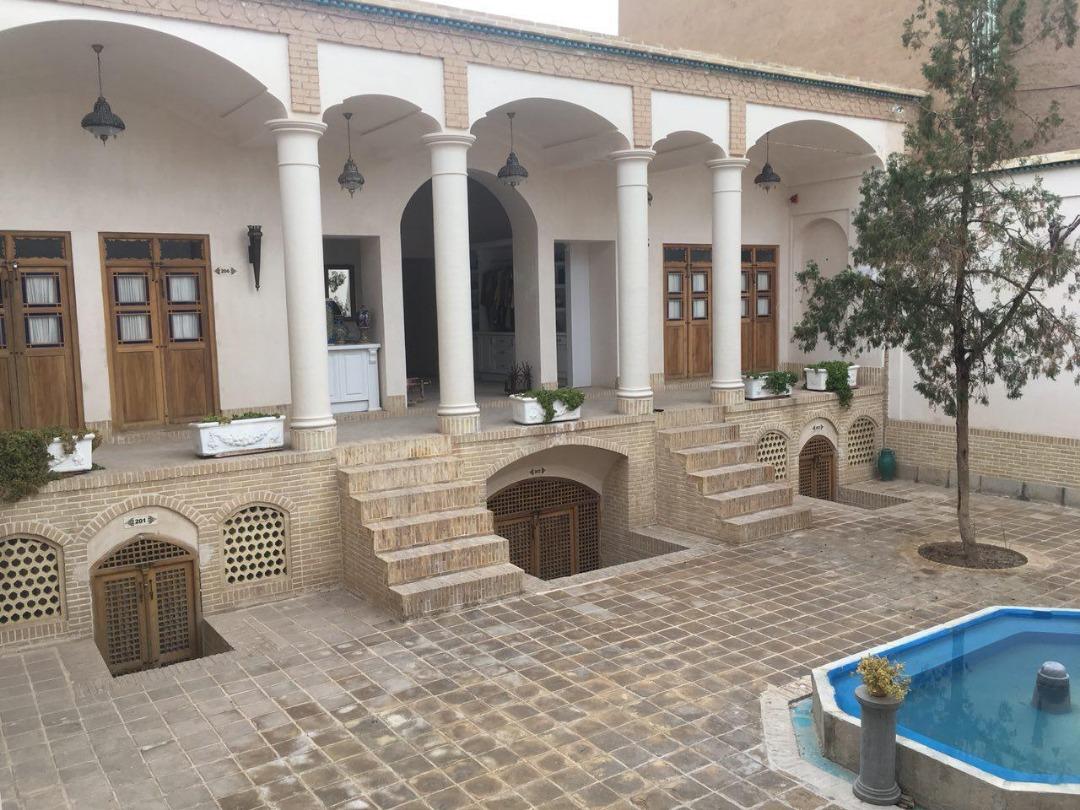 رزرو هتل سنتی آریانا در کاشان