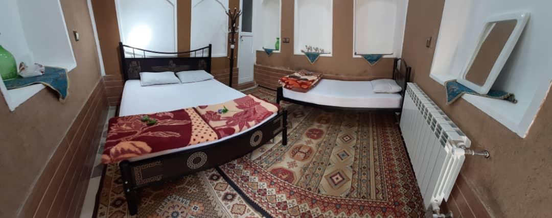 اقامتگاه بوم گردی حافظ در ورزنه