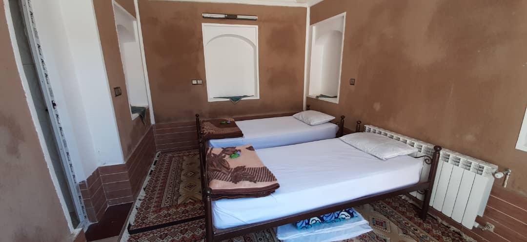 اقامتگاه بوم گردی حافظ در ورزنه