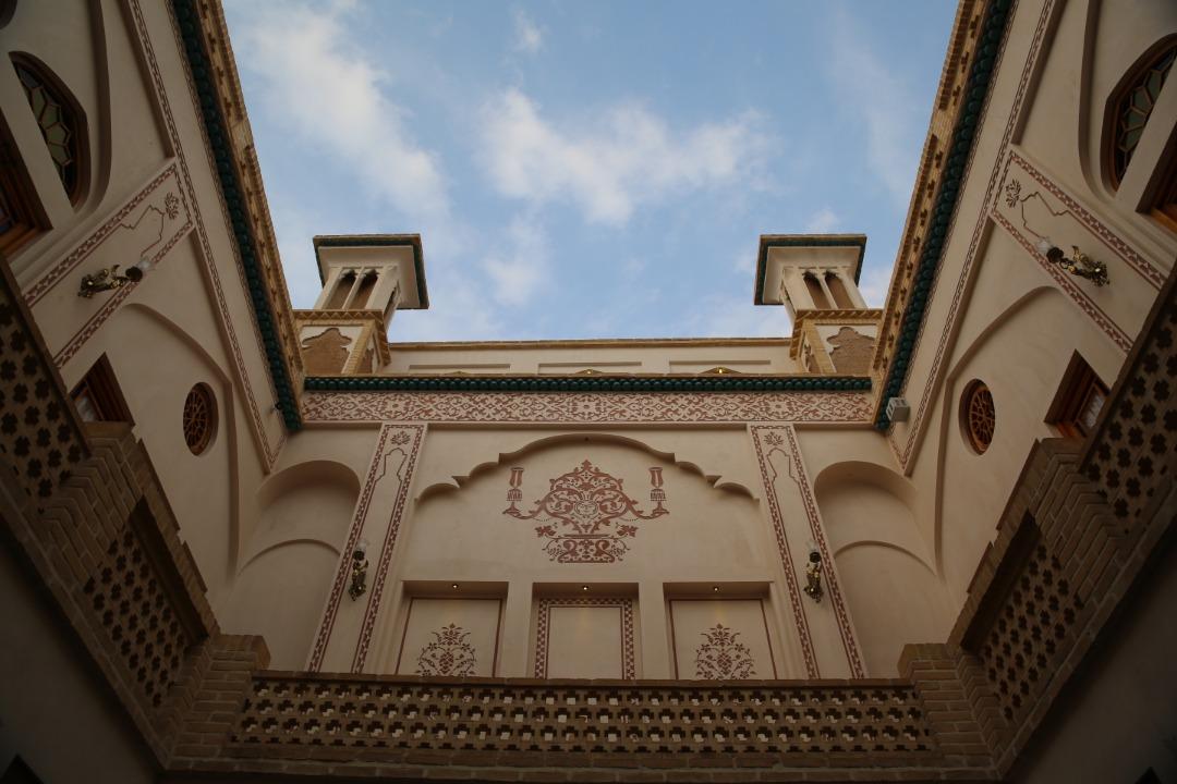 اقامتگاه سنتی عادل کاشان