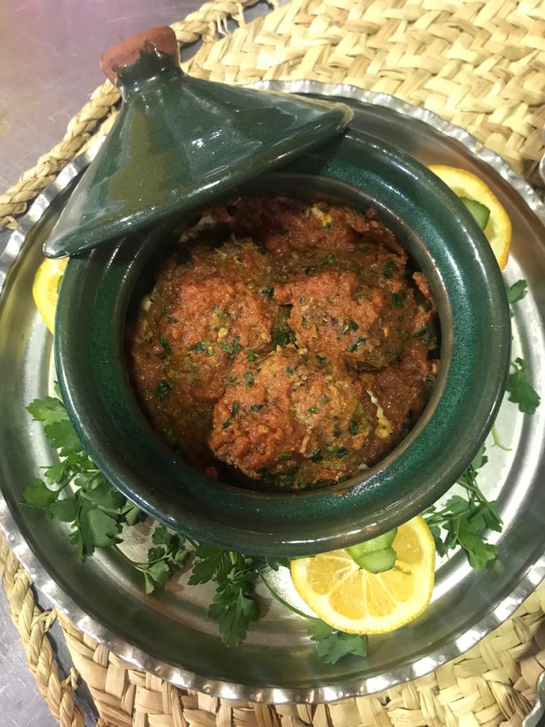 بوم گردی گیلان تاج در رشت