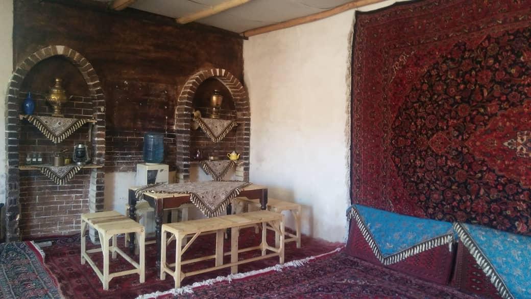 خانه سنتی دربست در تکاب