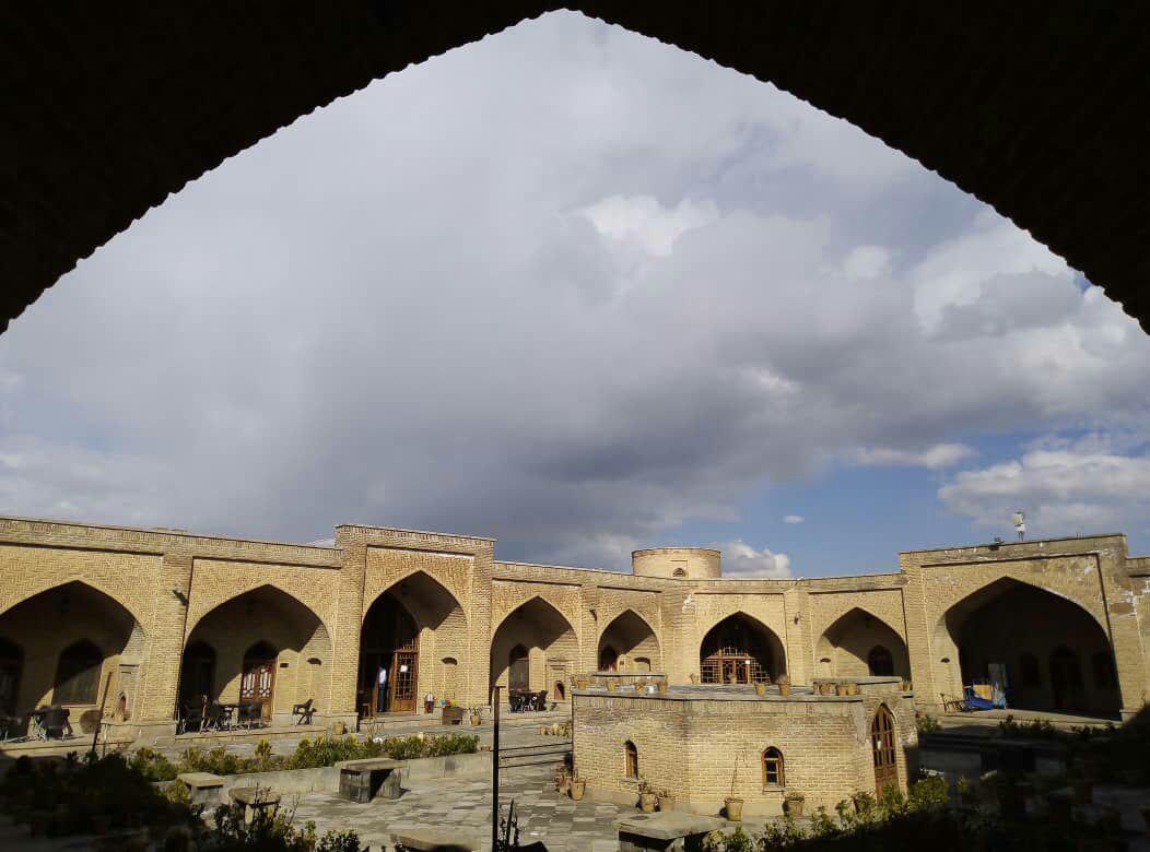 رزرو هتل در مرند