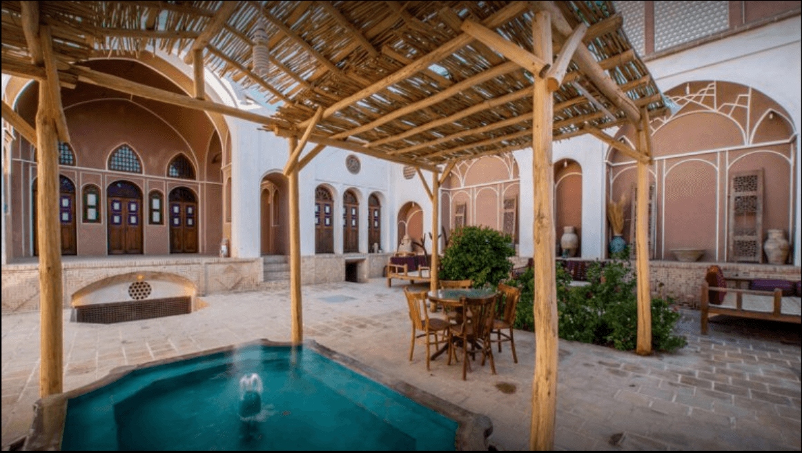 رزرو هتل سنتی شاسوسا کاشان  