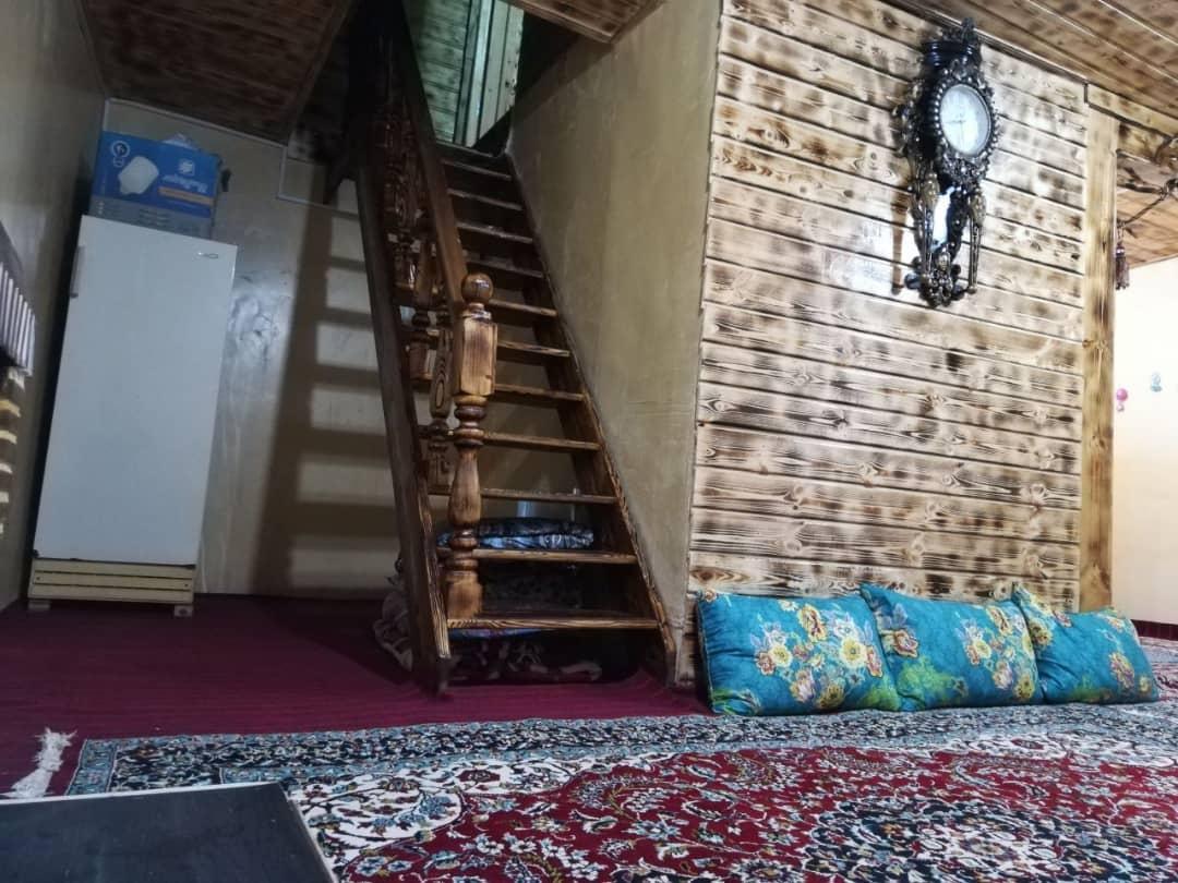 کلبه چوبی جنگلی با ویو زیبا