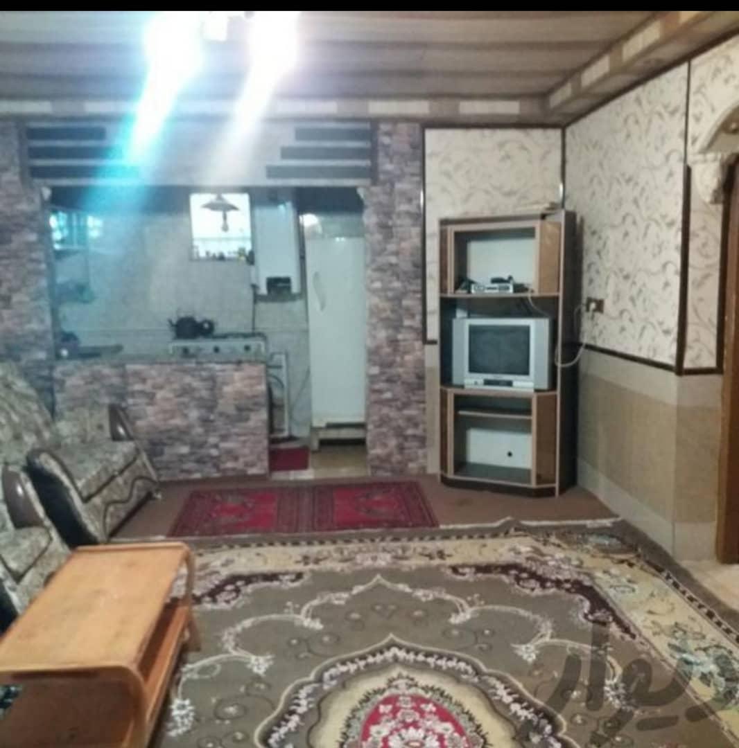 اجاره ویلا باغ بهادران لب آب