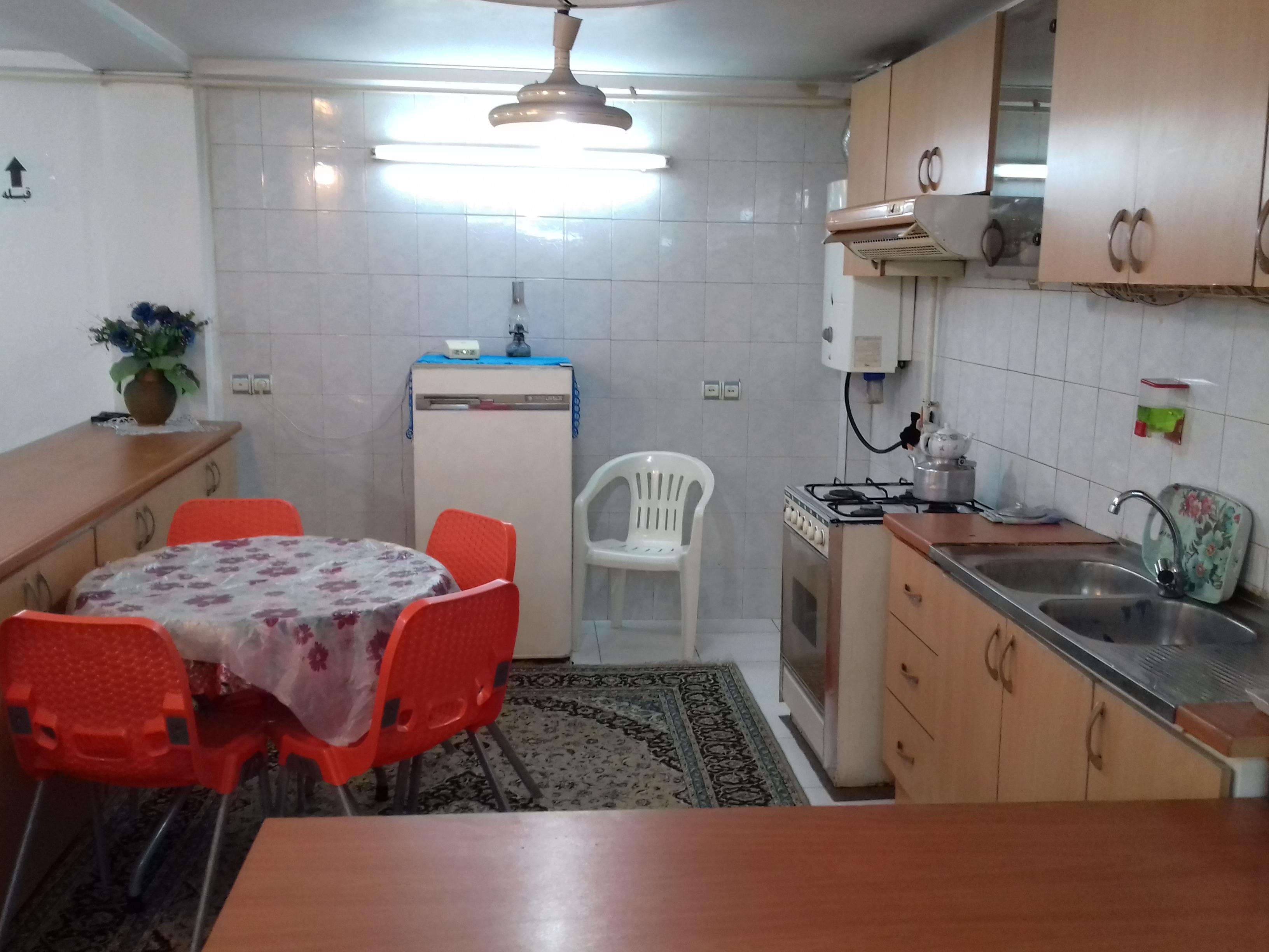 سوئیت اجاره ای  در لاهیجان