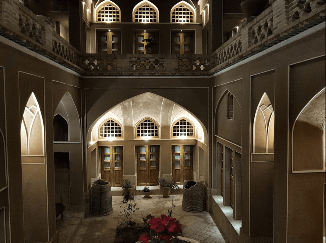 رزرو هتل سنتی سروا کاشان