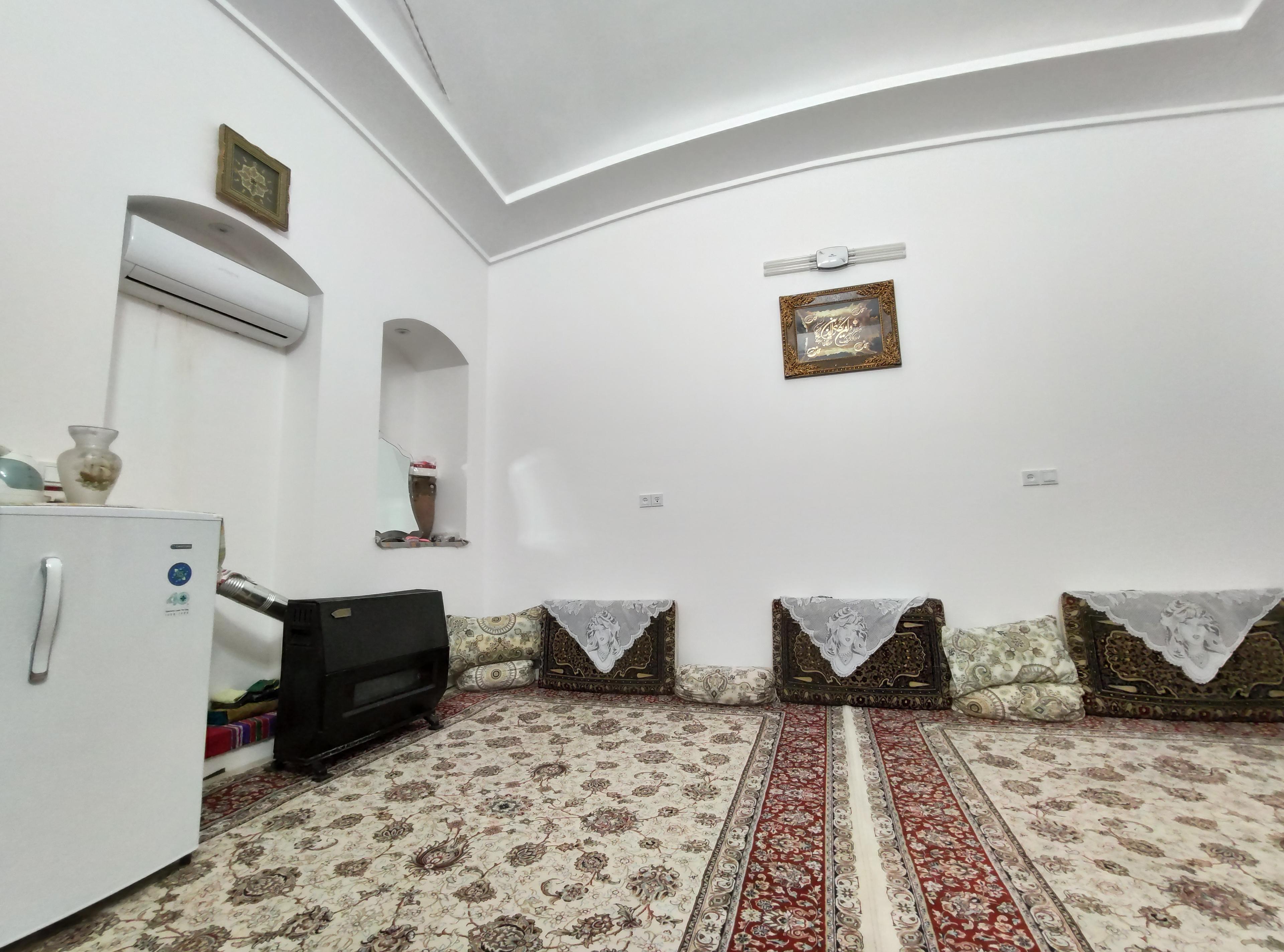 اقامتگاه بومگردی خانه تاج 