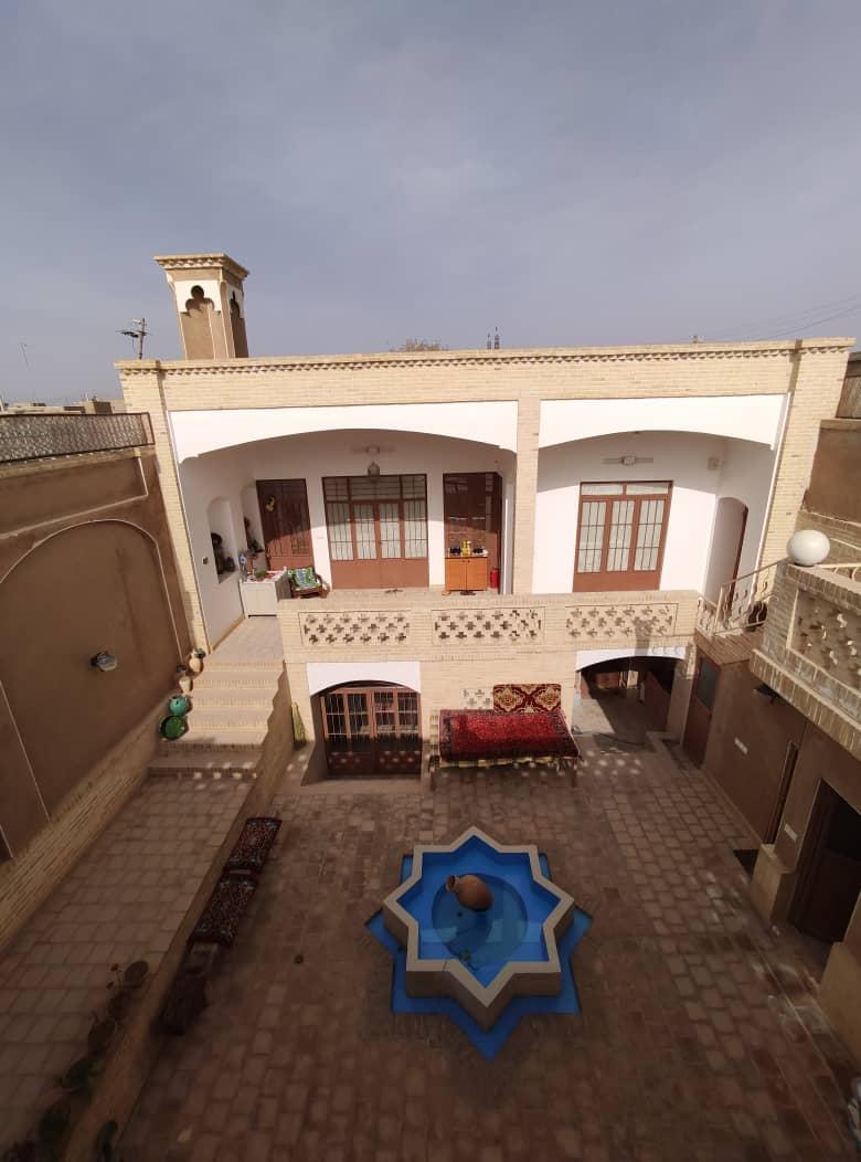 اقامتگاه بومگردی خانه تاج 
