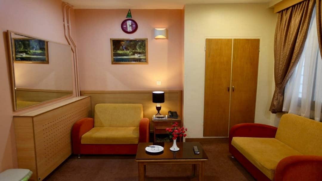 رزرو سوئیت دو نفره در شیراز 