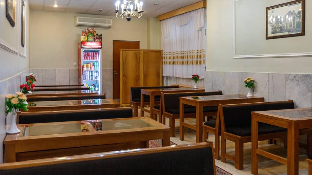 رزرو سوئیت در شیراز سه تخته