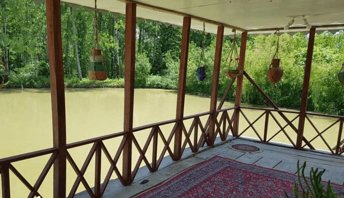 اقامتگاه ویلای آب رشت