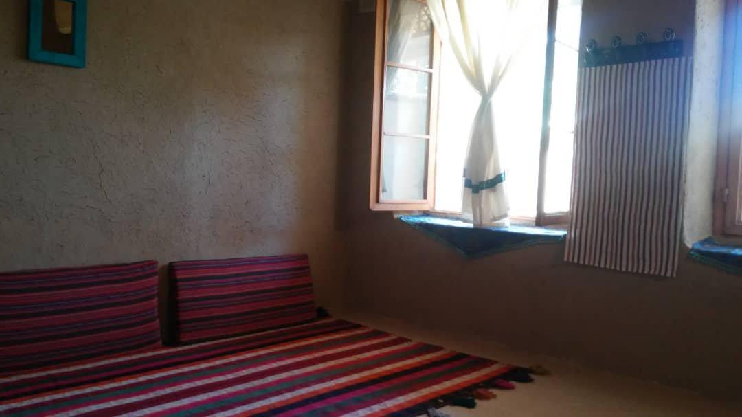 بوم گردی کوه مهر در مرودشت