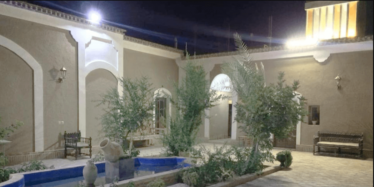 بوم گردی گل بی بی در گناباد