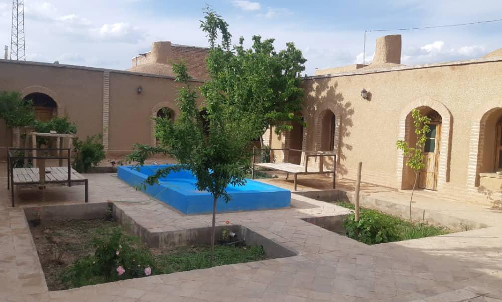 بوم گردی جیزد در رشتخوار