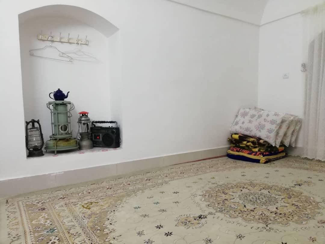 اقامتگاه عمارت میرزا در سرایان