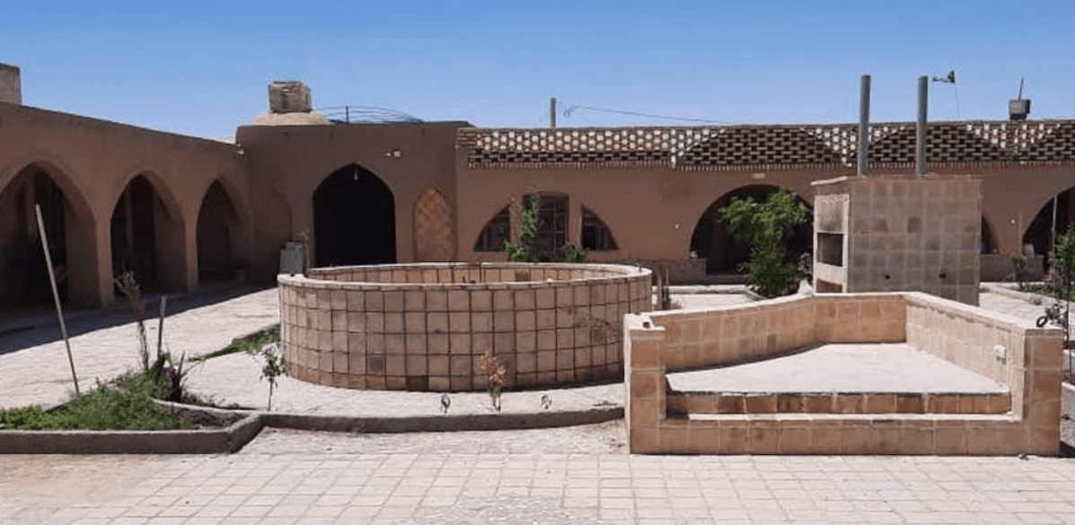 اقامتگاه کهن سرای کهیان گرمسار