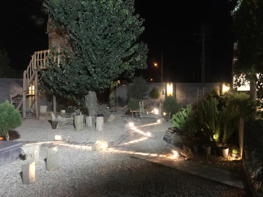بوم گردی کلبه شاه توت در شاهرود