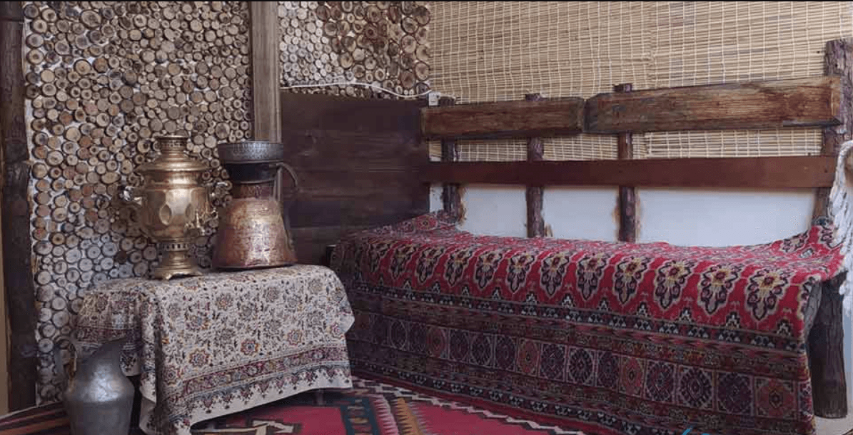 اقامتگاه قلعه کوه سفید در تفرش