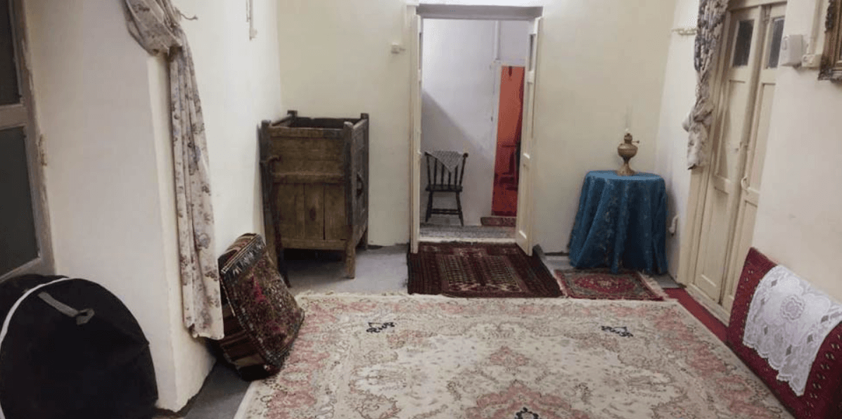 اقامتگاه قلعه کوه سفید در تفرش