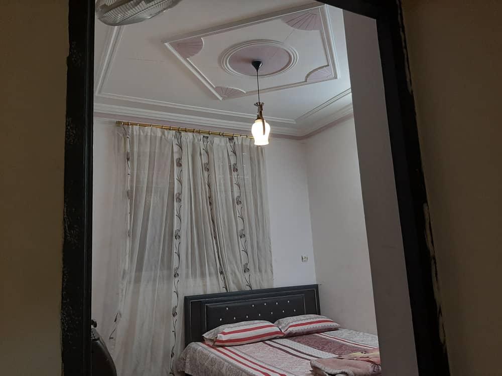 تک خواب سرگل در مرکز شهر رشت
