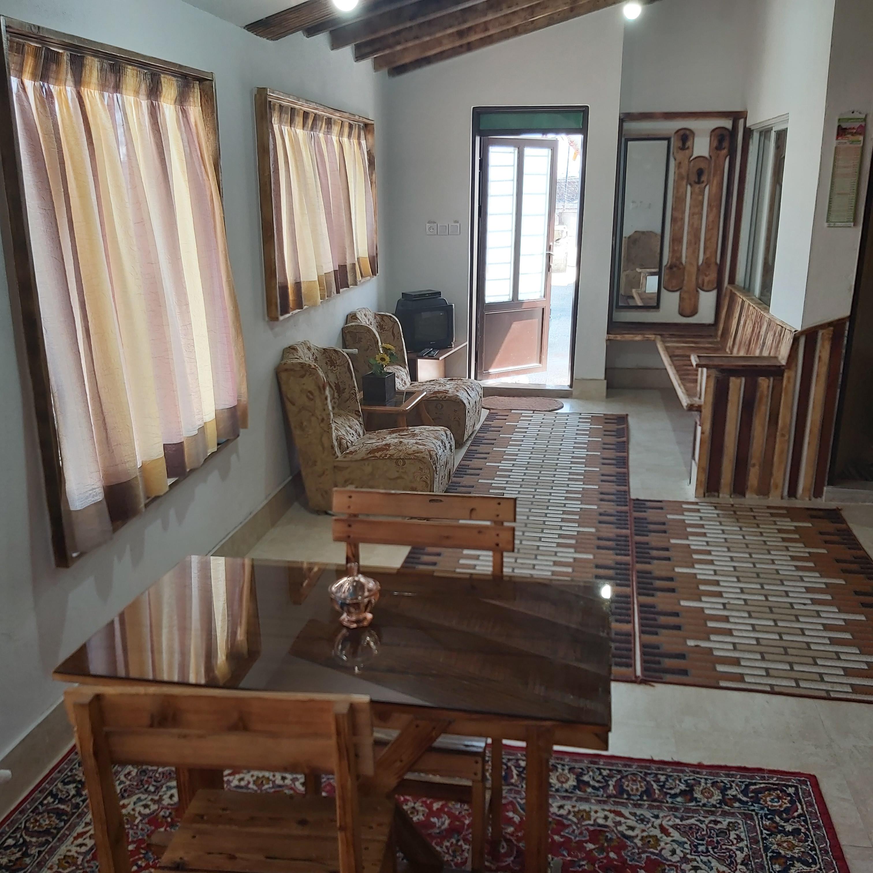 سوئیت در ساحل قو انزلی