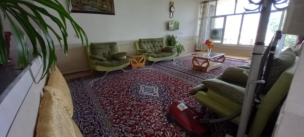 رزرو اقامتگاه در چادگان 