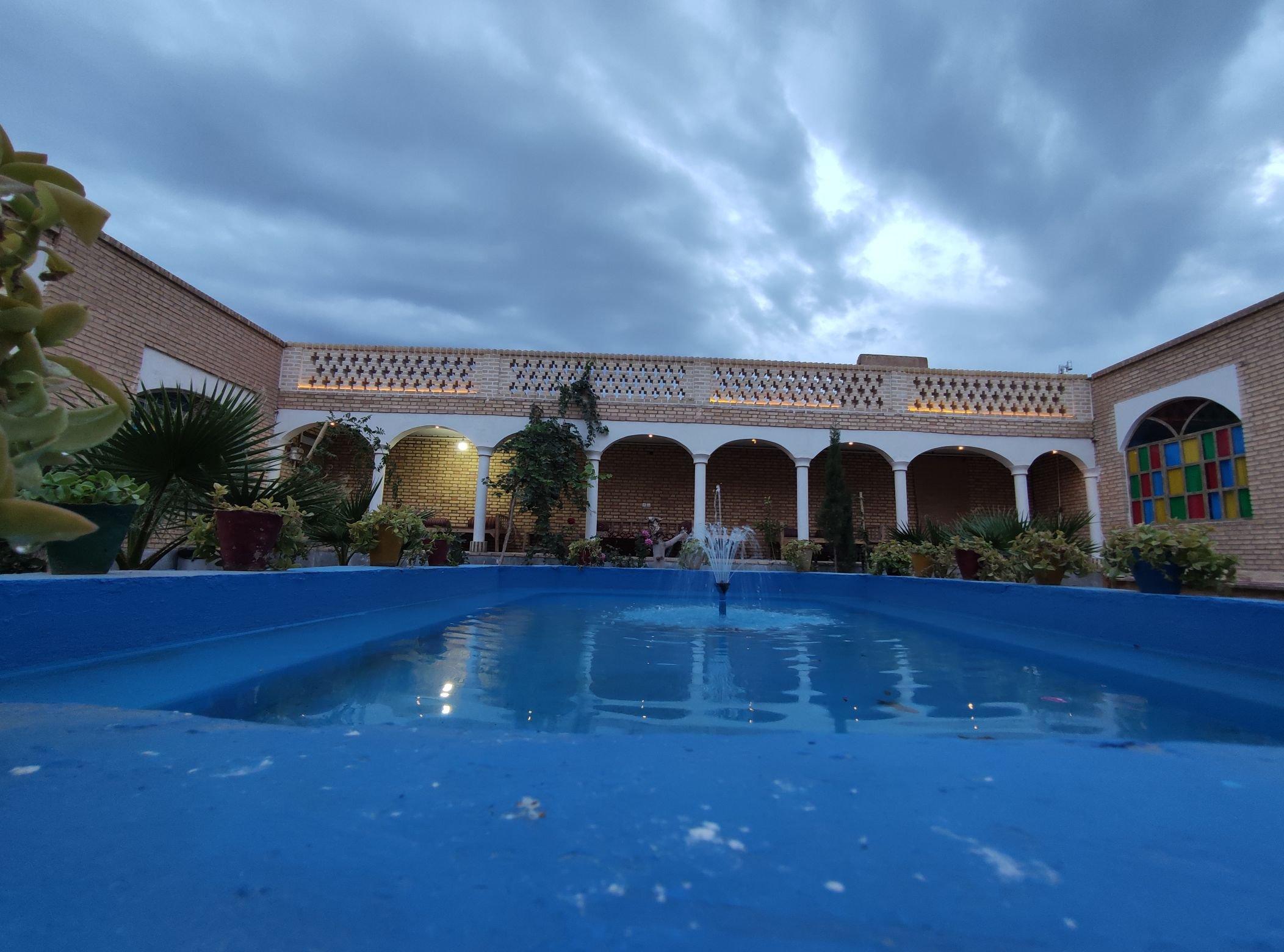 عمارت سرهنگ