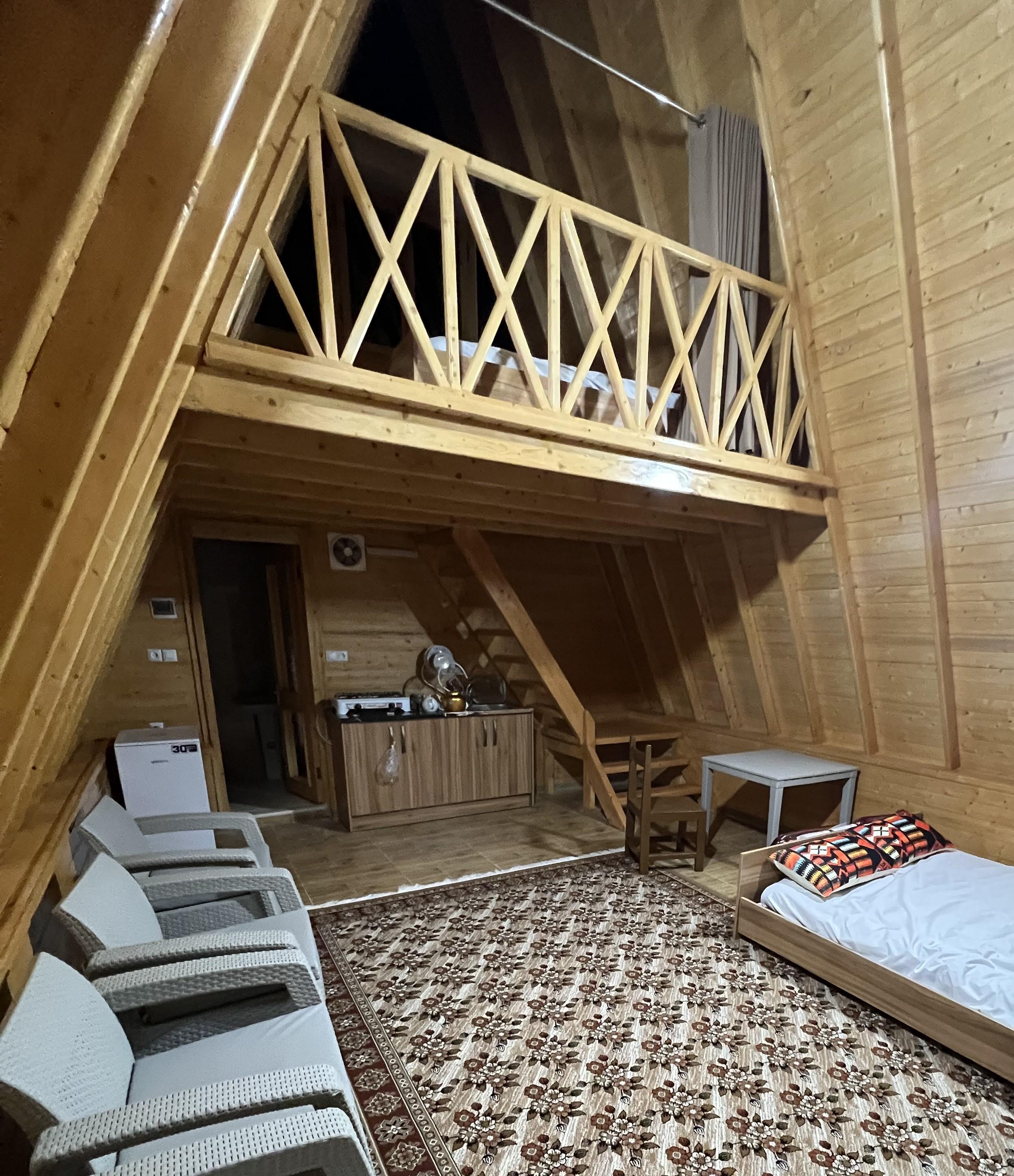 کلبه سوئیسی دوبلکس باغ اطلس