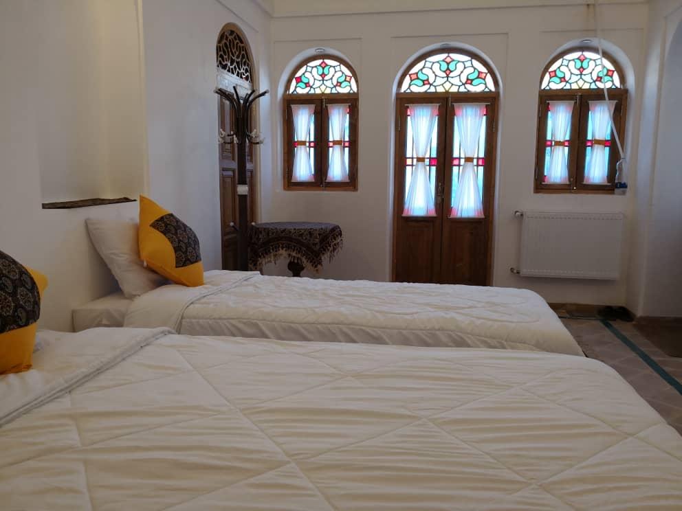 بومگردی پنجه افتاب اردستان