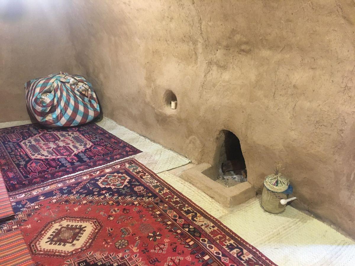 بوم گردی قلعه آریز در بافق