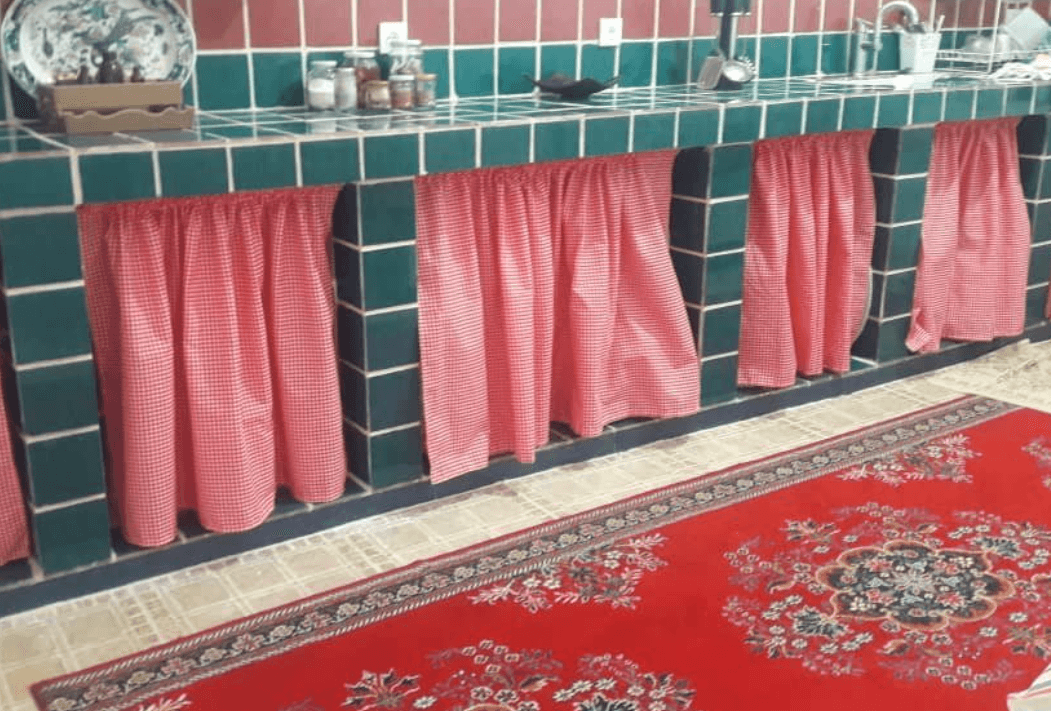 اقامتگاه خانه سادات در تویسرکان