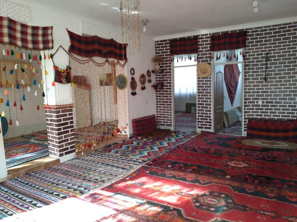 بوم گردی چهار طاقی دره شهر