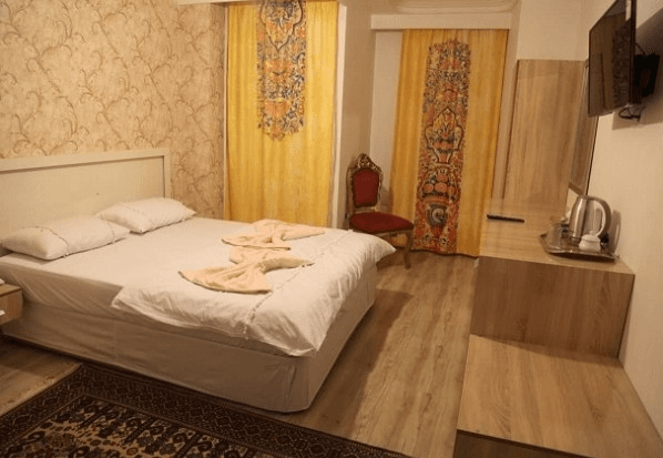 اتاق 4 تخته هتل ایده آل اردبیل
