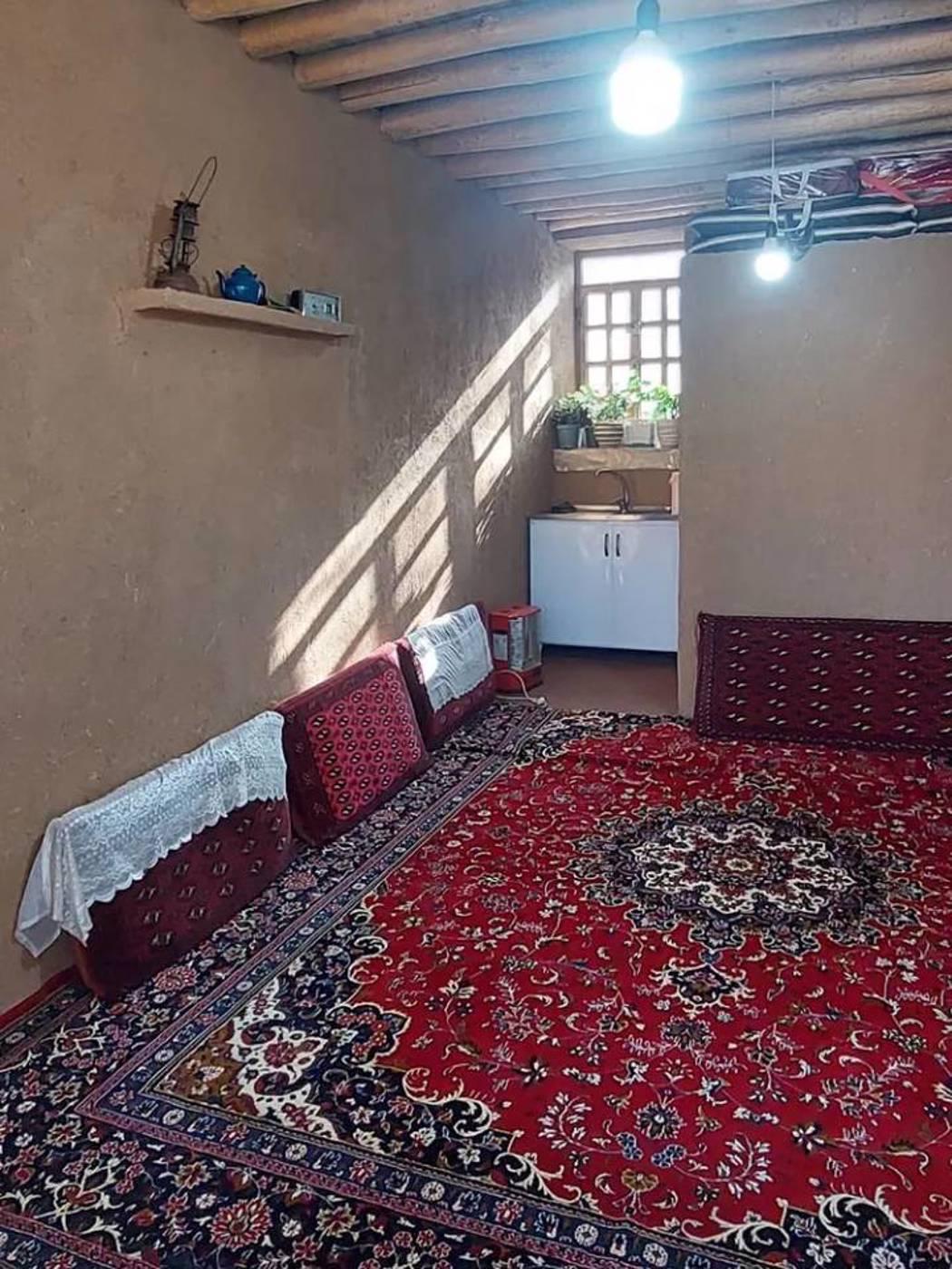 بوم گردی دهبنه در تویسرکان