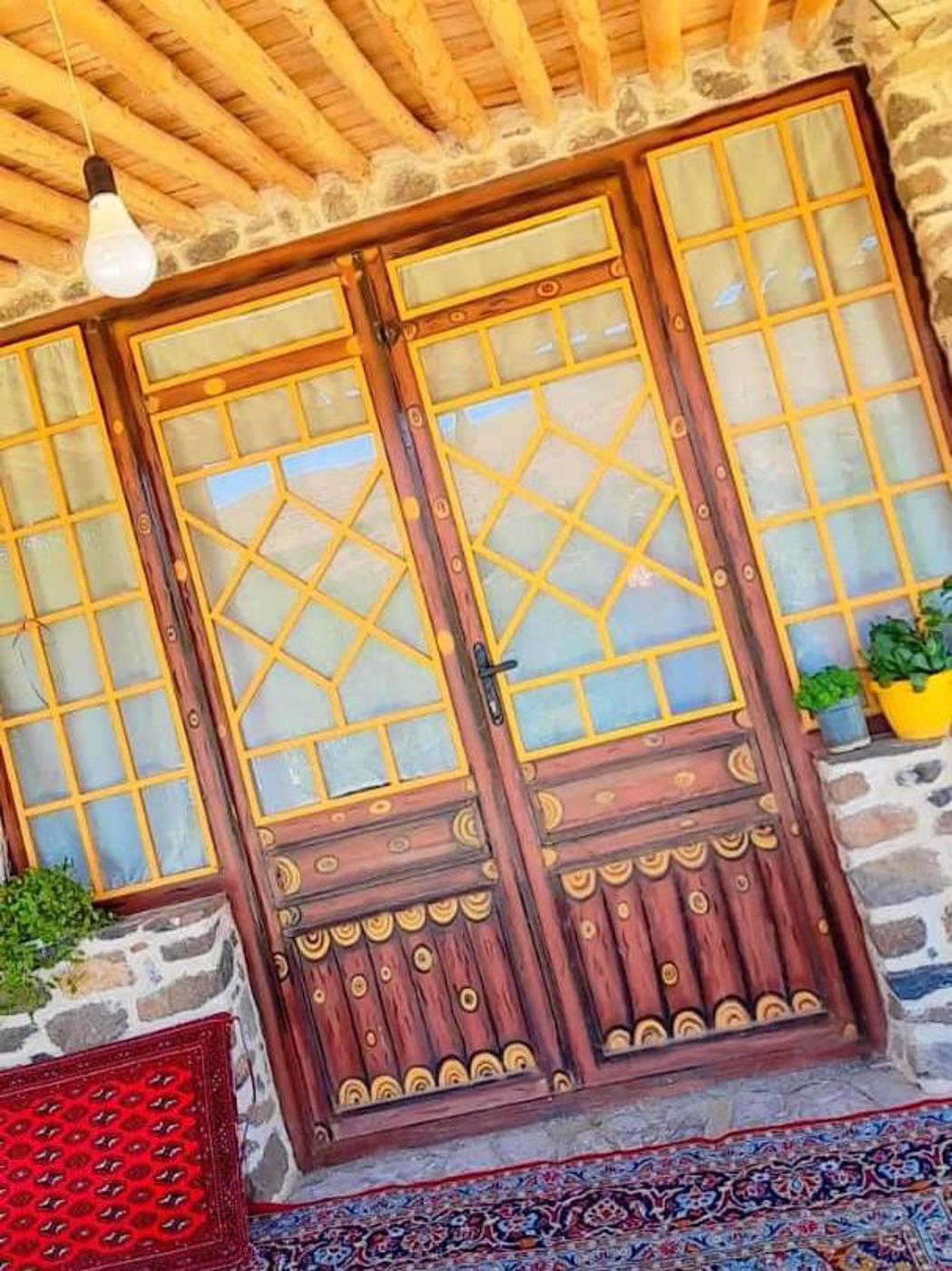 بوم گردی دهبنه در تویسرکان