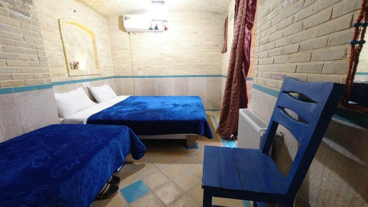 بوم گردی عمارت هفت رنگ در شیراز