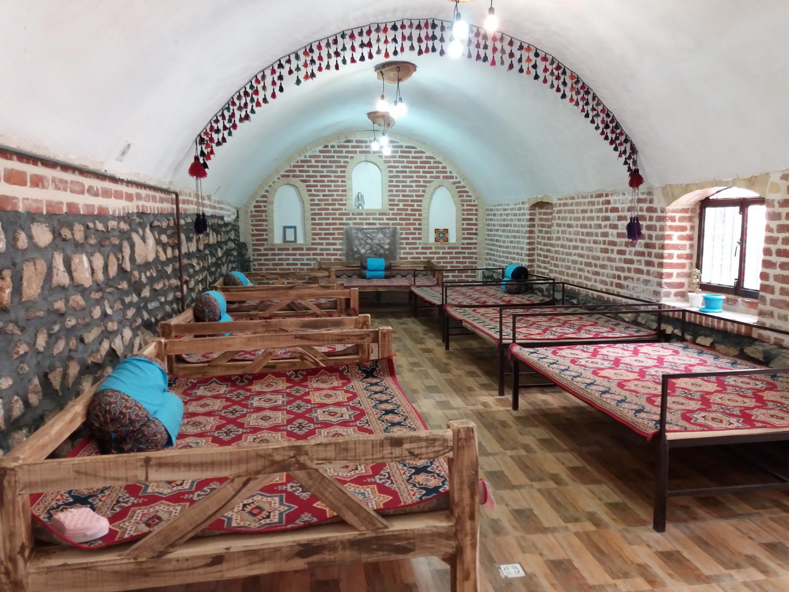 بوم گردی خان قالان در کبودرآهنگ