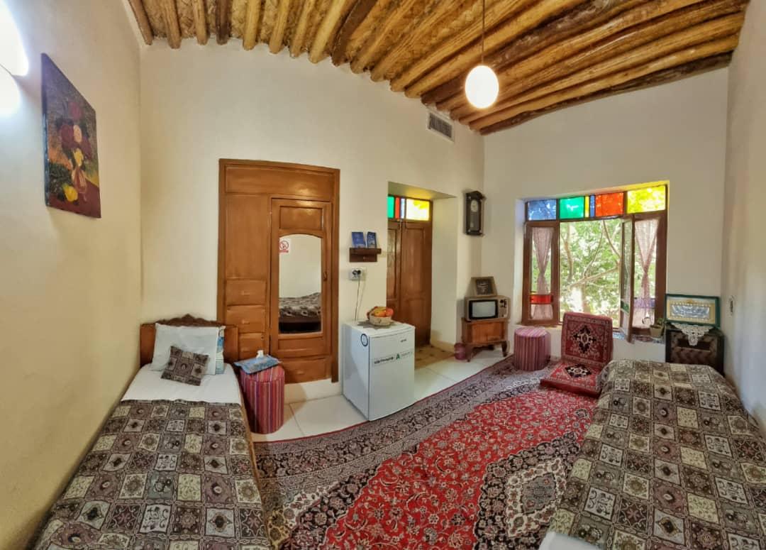 بوم گردی ماه سلطان در شیراز