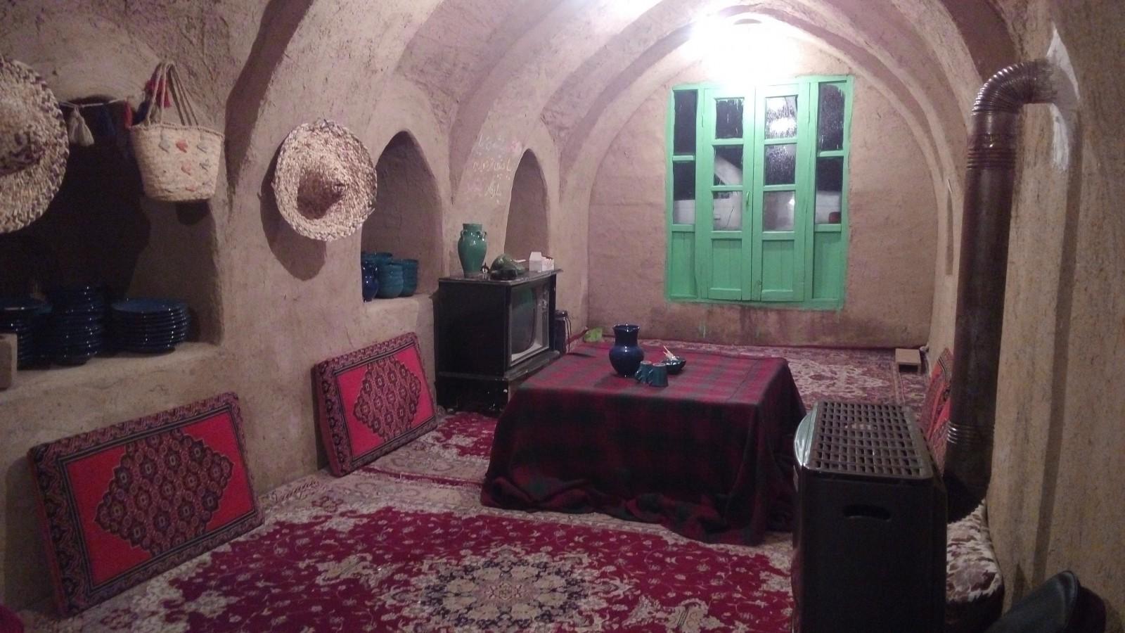 بوم گردی آقبلاغ بهار همدان