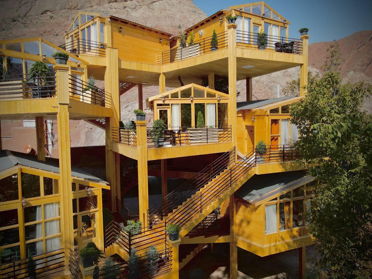 کلبه رنوار با جکوزی 
