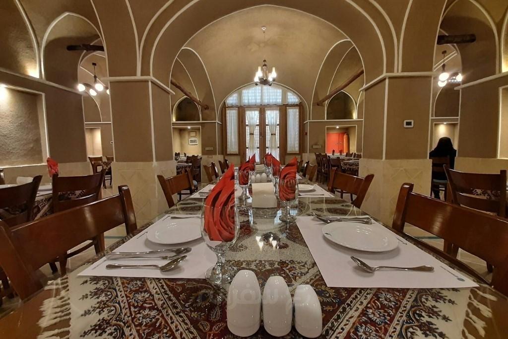 هتل سنتی فلاحتی در کاشان