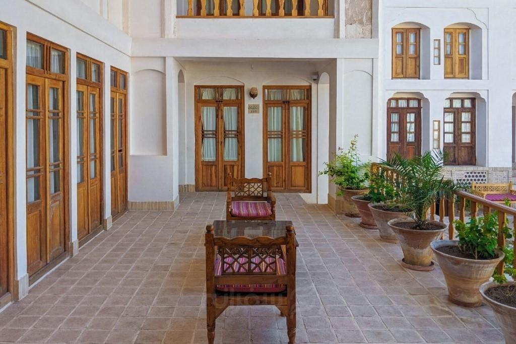 هتل سنتی فلاحتی در کاشان